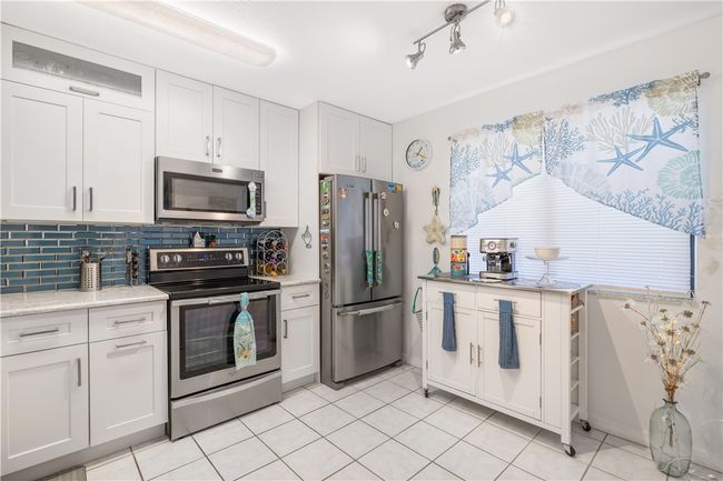 APT-1 - 5725 Pelican Pointe Dr, House attached with 2 bedrooms, 2 bathrooms and null parking in Sebastian FL | Image 12
