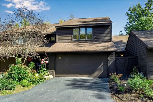 193 Breezewood Common, Amherst, NY, 14051 | Card Image