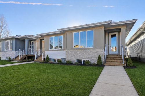 117 5 Ave Se, High River, AB, T1V1G2 | Card Image