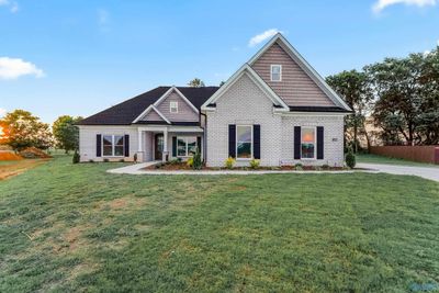 203 Oakland View Drive, House other with 4 bedrooms, 3 bathrooms and null parking in Brownsboro AL | Image 1