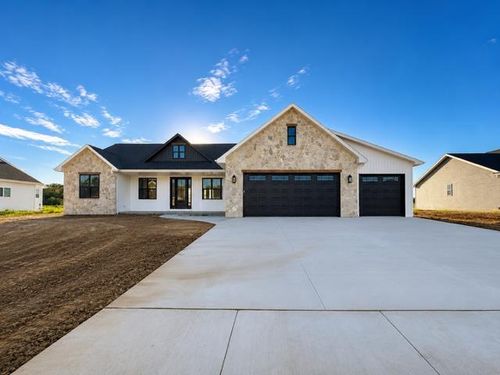 1605 Torchwood Trail, LAWRENCE, WI, 54115 | Card Image
