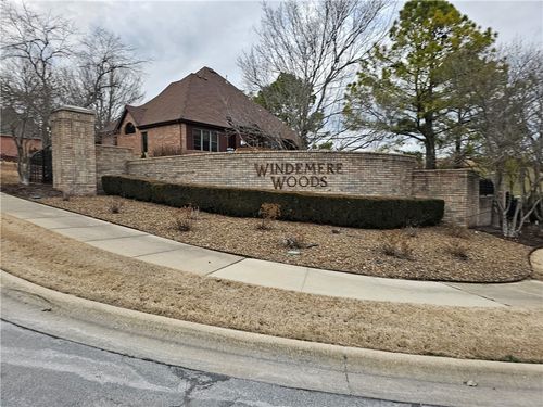 1905 Nw Autumn Avenue, Bentonville, AR, 72712 | Card Image