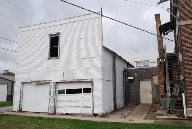 152 S Main St, Home with 0 bedrooms, 0 bathrooms and null parking in Fayette IA | Image 5