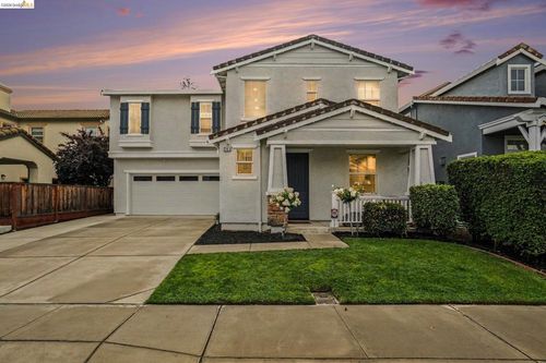 241 Yellow Rose Cir, Oakley, CA, 94561 | Card Image