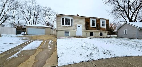 240 Gregg Court, STREAMWOOD, IL, 60107 | Card Image