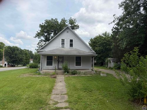 2500 Maryland Ave, Topeka, KS, 66605-1346 | Card Image