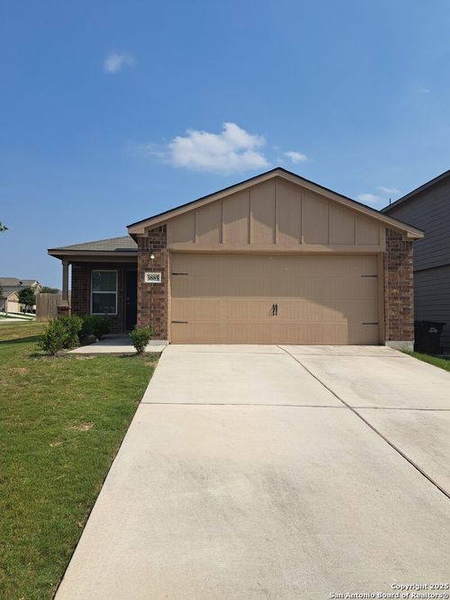 3885 Northaven Trl, New Braunfels, TX, 78132-0132 | Card Image