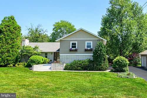 146 Belmont Ave, NORRISTOWN, PA, 19403-1679 | Card Image