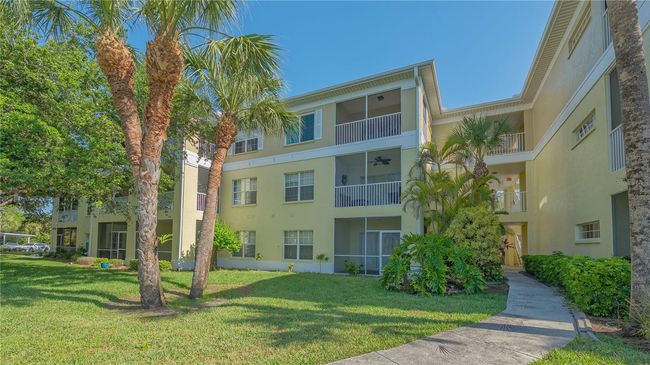 UNIT-305 - 19325 Water Oak Dr, Condo with 2 bedrooms, 1 bathrooms and null parking in PORT CHARLOTTE FL | Image 46
