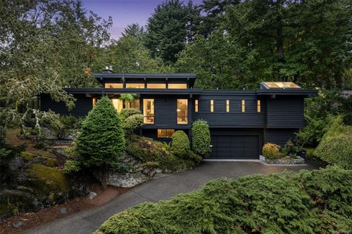 4464 Sunnywood Pl, Victoria, BC, V8X4N4 | Card Image
