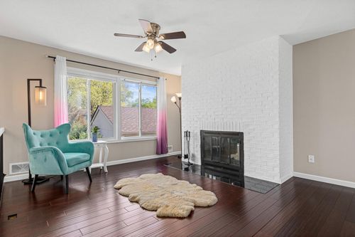 16135 15th Ave N, Plymouth, MN, 55447-2805 | Card Image