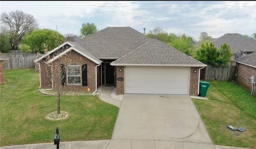 2903 S D St, Rogers, AR, 72758-0105 | Card Image