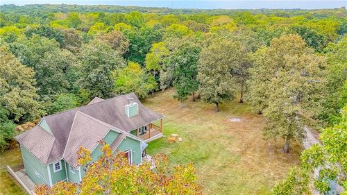 1005 Sw 401st Rd, Chilhowee, MO, 64733-9250 | Card Image