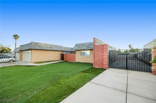 6229 W Oakey Blvd, Las Vegas, NV, 89146-1119 | Card Image