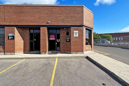 31-4801 Keele St, North York, ON, M3J3A4 | Card Image