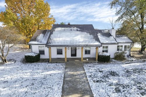 11219 Dingess Rd, Circleville, OH, 43113-9422 | Card Image