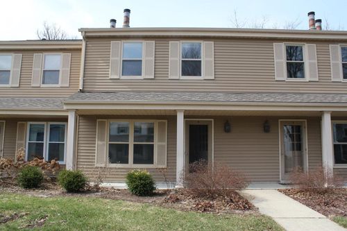 b-2013 Woodburn Road, Waukesha, WI, 53188 | Card Image