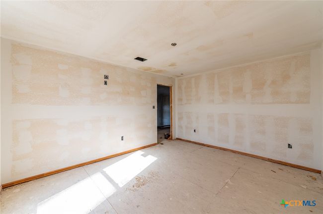 989 Oil Wl, House other with 3 bedrooms, 2 bathrooms and null parking in Pipe Creek TX | Image 38