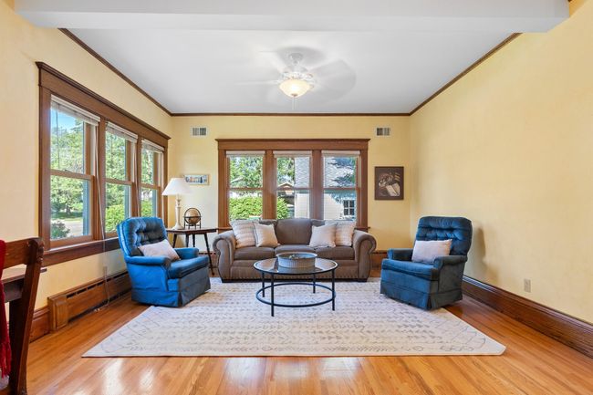 Living Room | Image 14