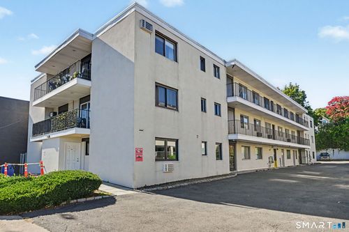 3b-900 Hope Street, Stamford, CT, 06907 | Card Image