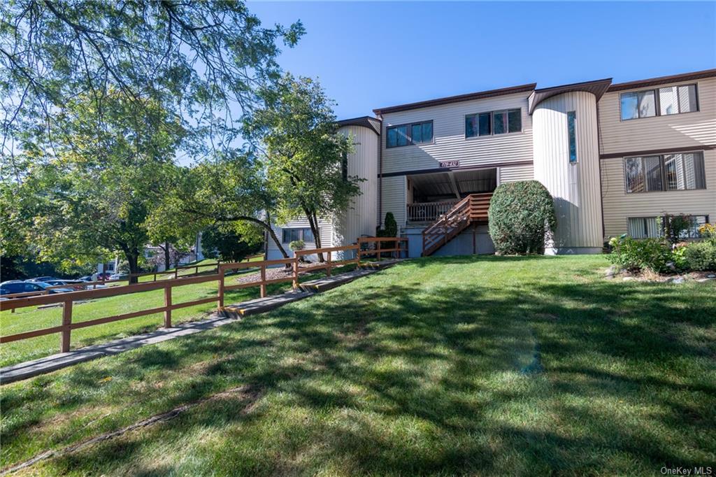 Country Club Ln, Pomona, NY 10970