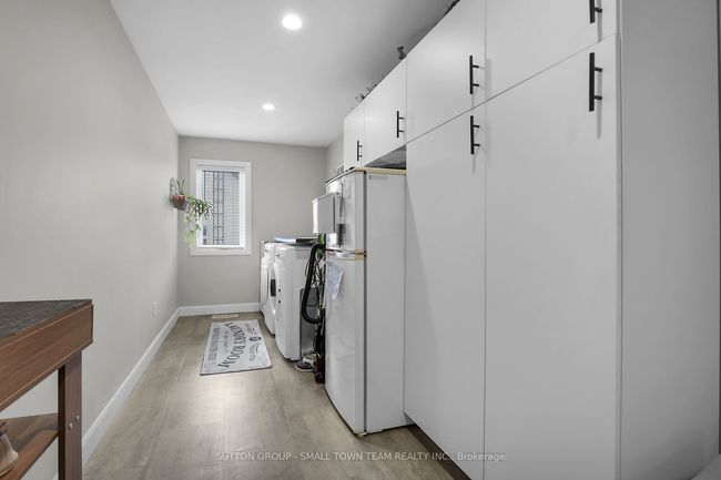 162 Roland St, House other with 3 bedrooms, 4 bathrooms and 4 parking in Dashwood ON | Image 24
