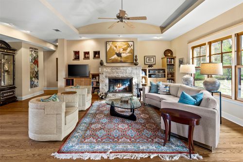 5008 Westview Dr, Austin, TX, 78731-4738 | Card Image