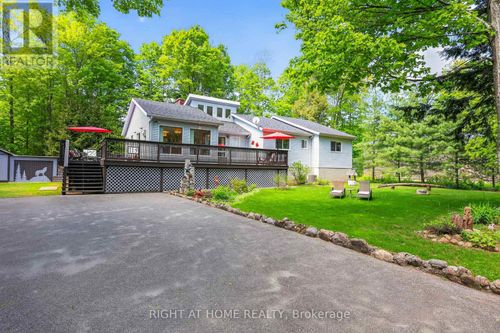119 Wolfe Trail, Tiny (Lafontaine), ON, L9M0H7 | Card Image