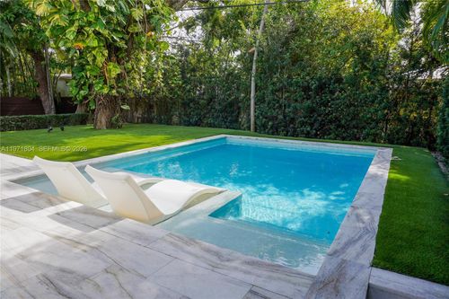 640 Ne 71st St, Miami, FL, 33138-5716 | Card Image