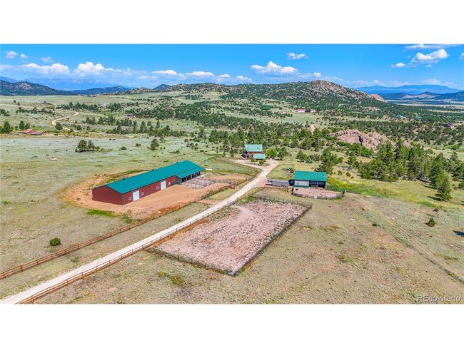 4005 Oak Grove Cir, House other with 3 bedrooms, 3 bathrooms and null parking in Westcliffe CO | Image 5