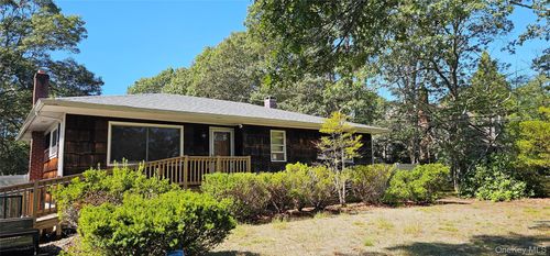 50 N Trainor Ave, Manorville, NY, 11949-3231 | Card Image