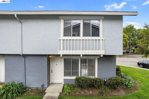 3002 Tonopah Cir, Pleasanton, CA, 94588-4048 | Card Image
