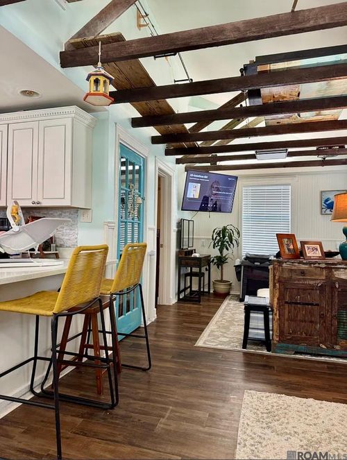 207 Saint Paul St, Madisonville, LA, 70447-9326 | Card Image