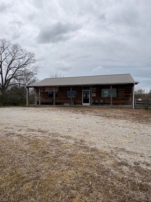 2454 W Highway 204, Williamsburg, KY, 40769-9121 | Card Image