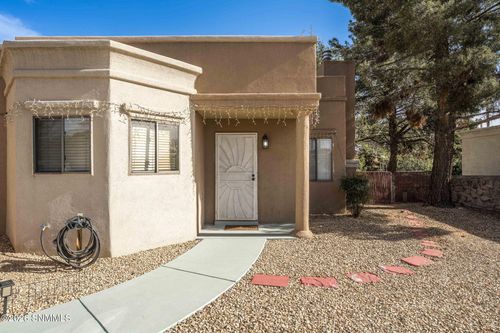 958 Jasmine Dr, Las Cruces, NM, 88005-1210 | Card Image