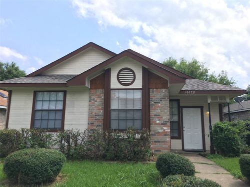 10328 Woodleaf Dr, Dallas, TX, 75227-7617 | Card Image