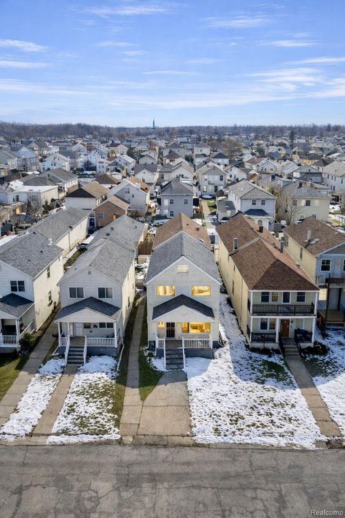 11651 Moran St, Hamtramck, MI, 48212-3163 | Card Image