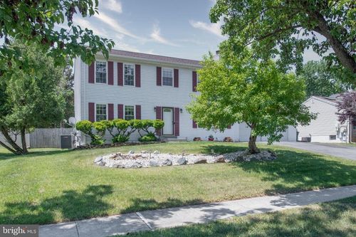 13305 Coldwater Dr, FORT WASHINGTON, MD, 20744-5427 | Card Image
