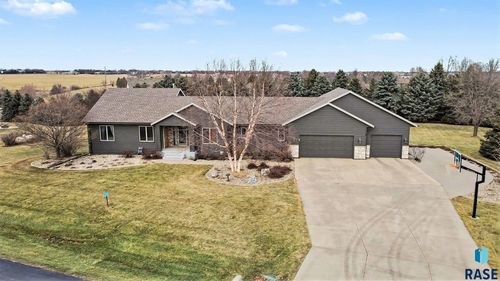 47862 Atterbury Ct, Harrisburg, SD, 57032-8234 | Card Image