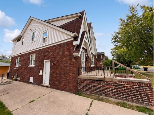 8151 Rolyat St, Detroit, MI, 48234-3308 | Card Image