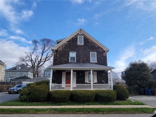 12 County St, Newport, RI, 02840-1802 | Card Image