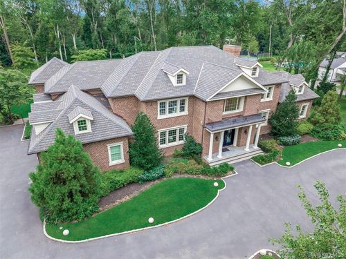 1 Harriman Dr, Sands Point, NY, 11050 | Card Image