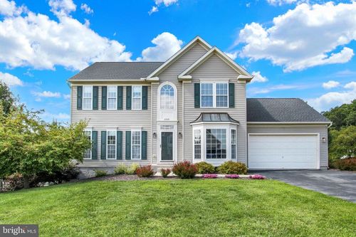 6310 Lauren Ln, SPRING GROVE, PA, 17362-8443 | Card Image