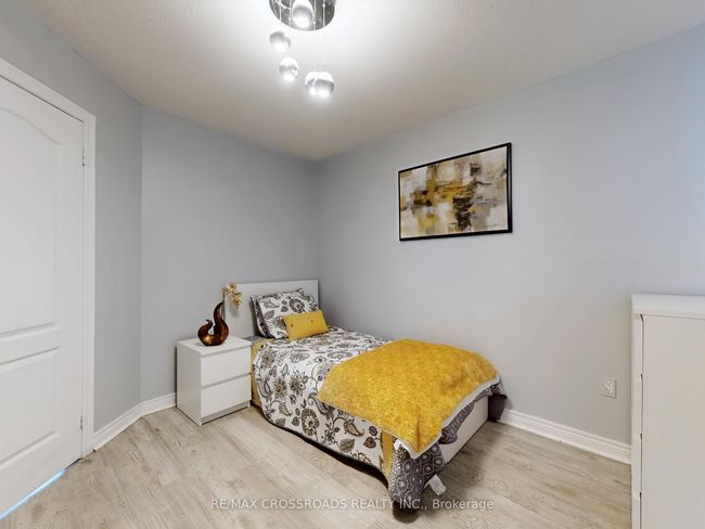 1311 Weller Cross, House other with 3 bedrooms, 2 bathrooms and 1 parking in Milton ON | Image 32