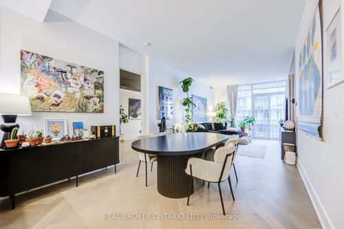 916-29 Queens Quay E, Toronto, ON, M5E0A4 | Card Image