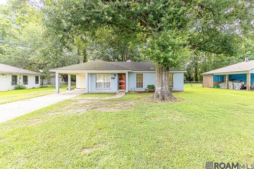 826 Myrtle St, Baker, LA, 70714-3643 | Card Image