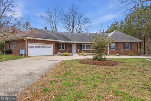4 Chester Ave, Medford, NJ, 08055-8724 | Card Image