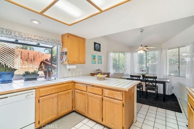 7539 Sunny Ridge Loop, House other with 4 bedrooms, 2 bathrooms and 4 parking in Highland CA | Image 12