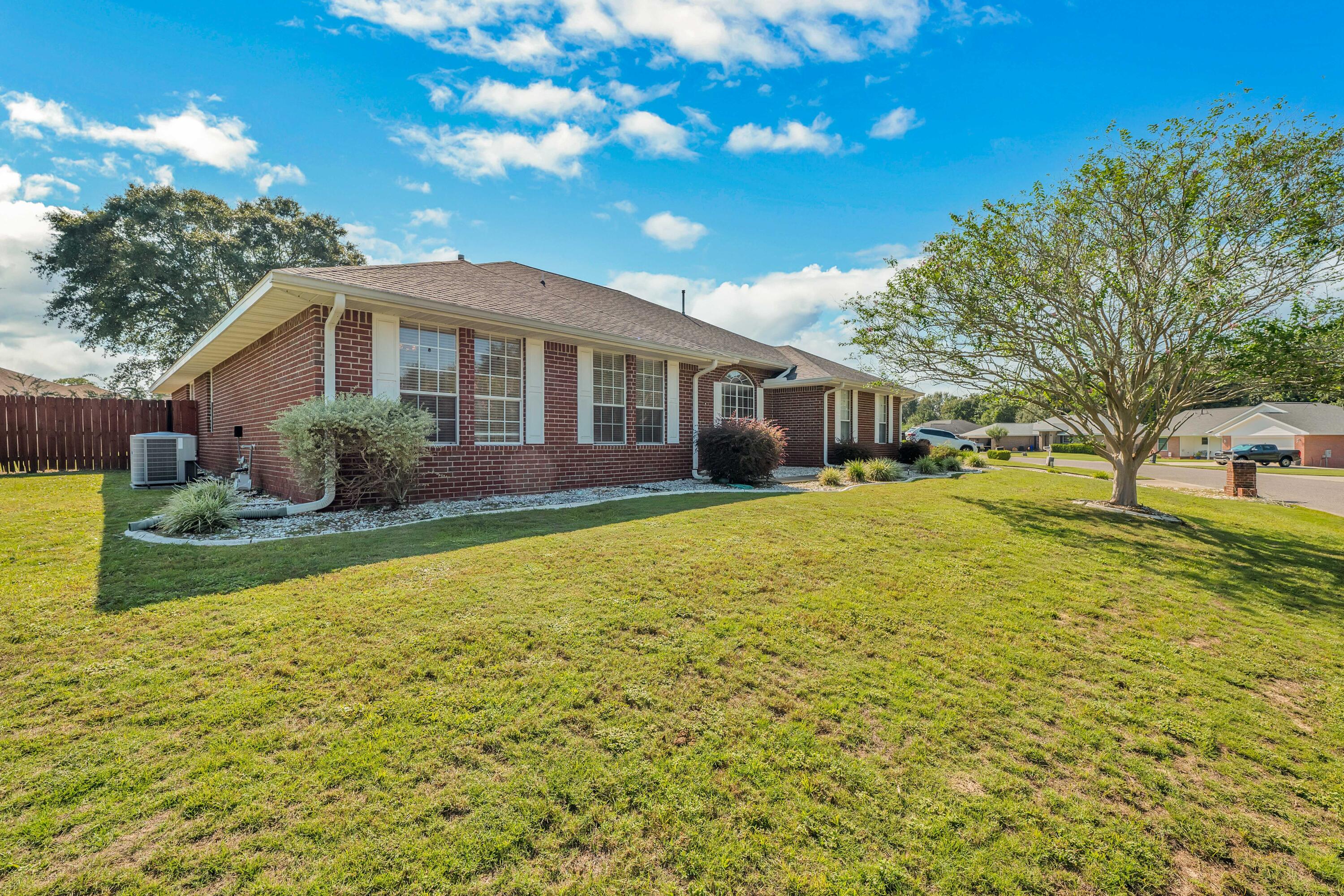 Atoka Trl, Crestview, FL 32539