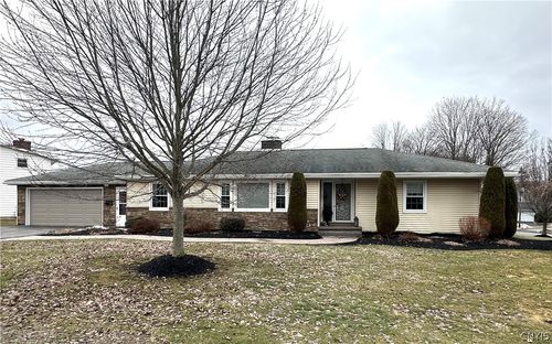 2 Bermuda Rd, Whitesboro, NY, 13492-2206 | Card Image